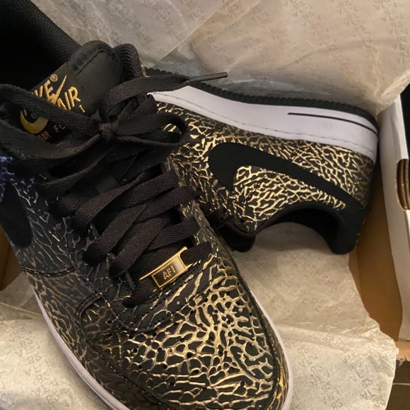 Nike Air Force 1 - Picture 3 of 3